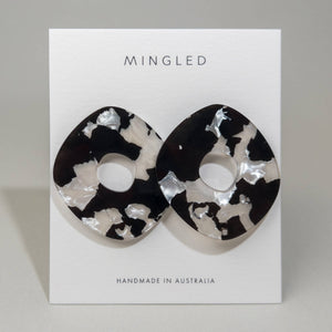 Mingled - Roca Big Statement Studs - Black & White Pearl