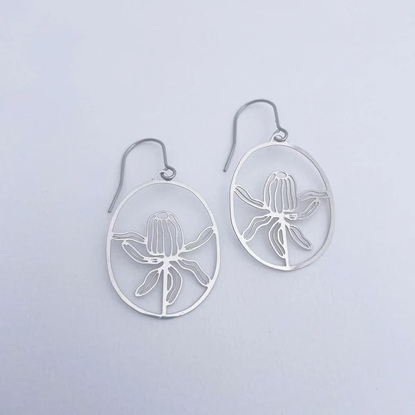 Denz - Mini Banksia Flower Earrings in Silver
