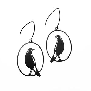 Denz - Midi Magpie earrings in Black